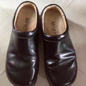 Ladies Alegria by PG Lite Black Kay Leather Clogs Women’s Size 35